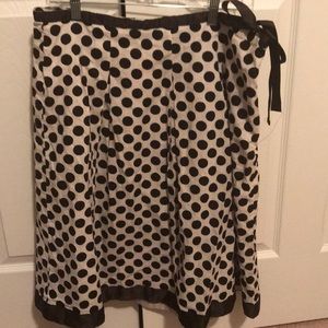 Ann Taylor polka dot skirt